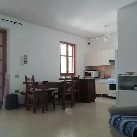 Apartamento Affittasardegna-quadri Mimose Capo Comino