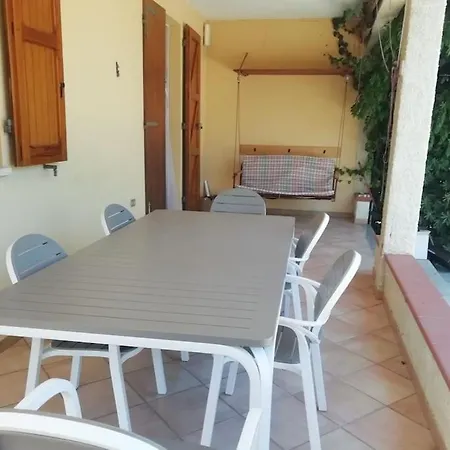 Affittasardegna-quadri Mimose Apartamento *